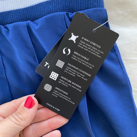 Torrid TRU Woven Stretch Active Skirt with shorts - Picture 6 of 8